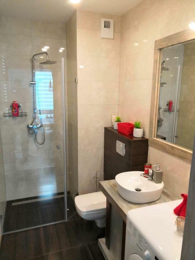 Nowy Luksusowy Apartament Amelia Kolobrzeg Exterior photo